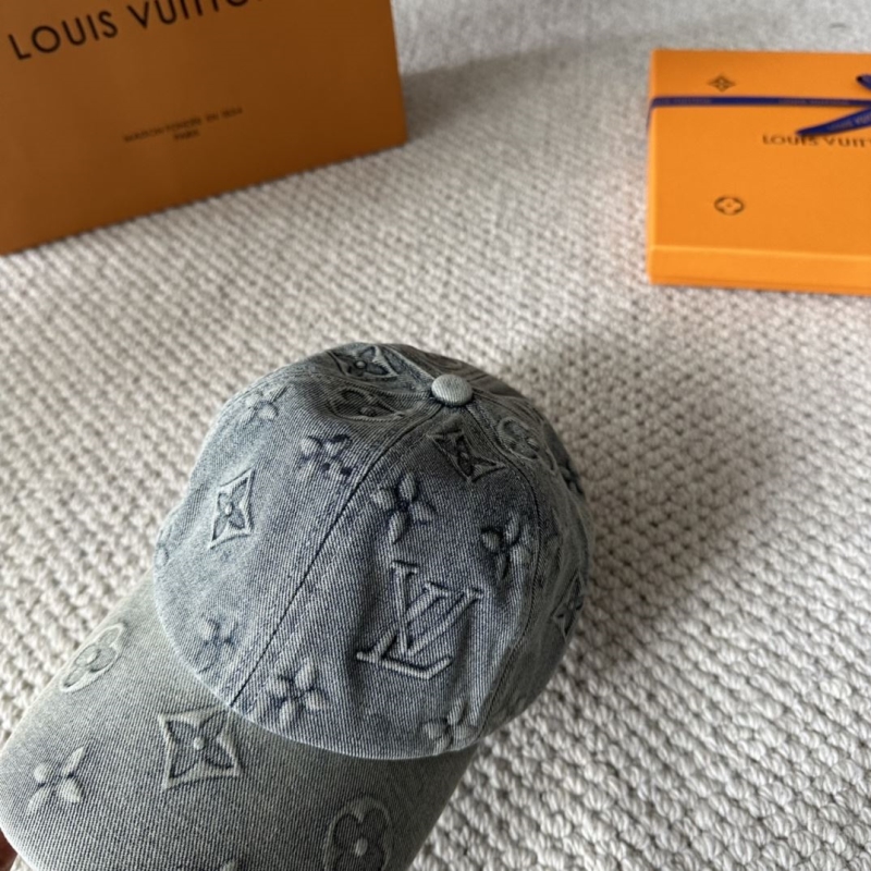 l0vis Vvtt0n